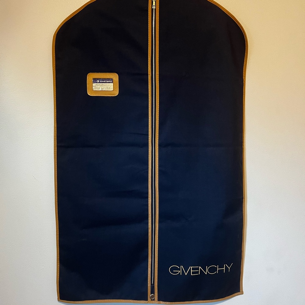 givenchy clothes carrier/suit bag